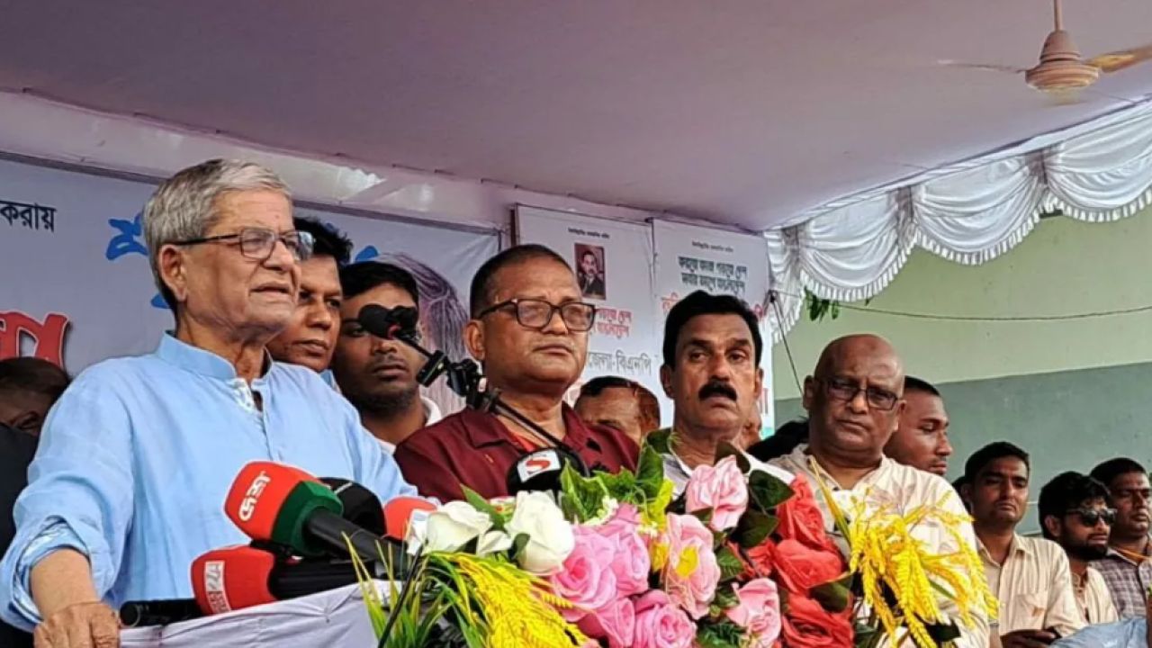 রুহিয়ার মাটিতে আবেগে ভাসলেন মির্জা ফখরুল: ষড়যন্ত্র রুখে দেওয়ার ডাক