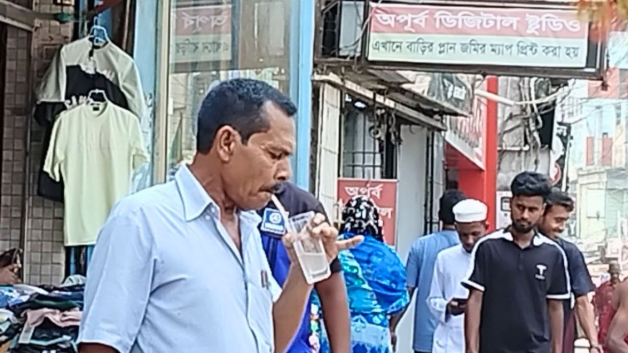 তীব্র গরমে বিপর্যস্ত রংপুর, অসুস্থ ৪
