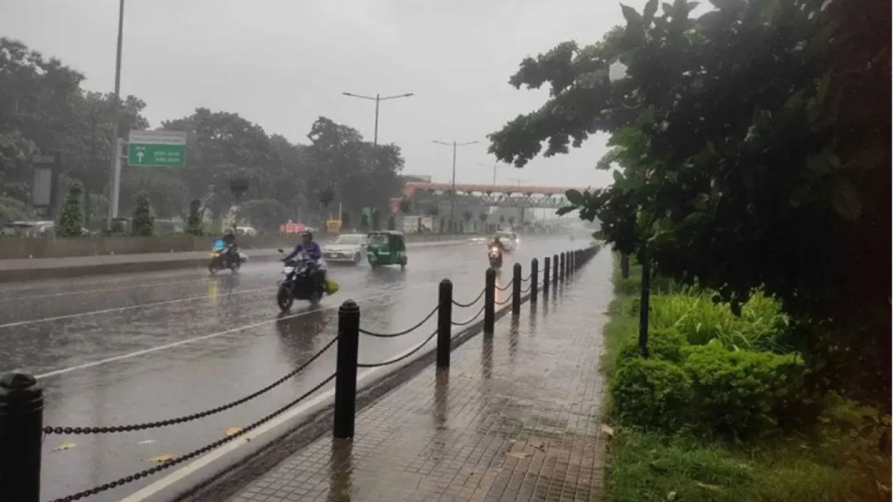 দুপুরের মধ্যে ঢাকাসহ ৮ অঞ্চলে ঝড়-বৃষ্টির আভাস