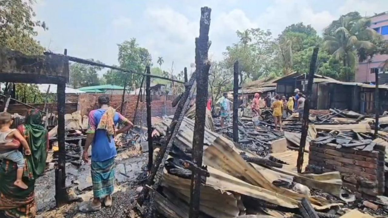বান্দরবানে আগুনে পুড়ল ৯টি বসতঘর