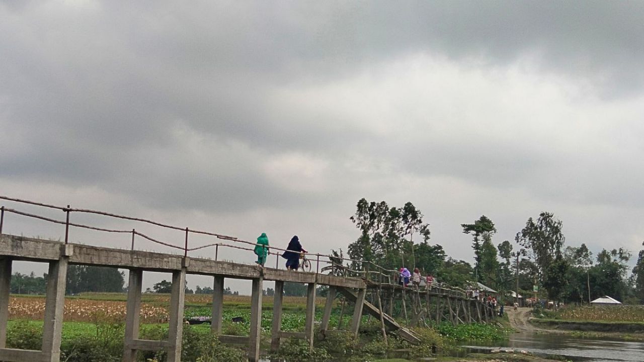অনিয়মে গড়া সেতু এখন চরবাসীর দুঃখ