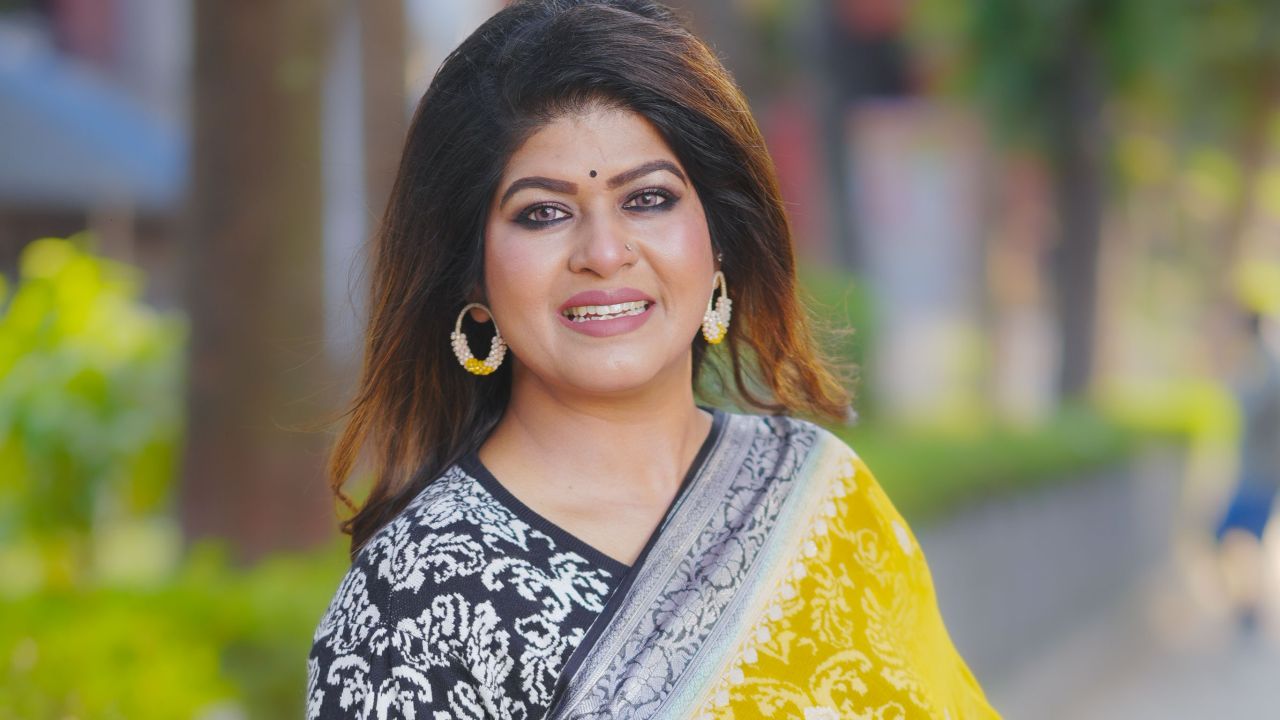 ‘এই মেঘলা দিনে’ প্রকাশ করলেন মিমি আলাউদ্দিন