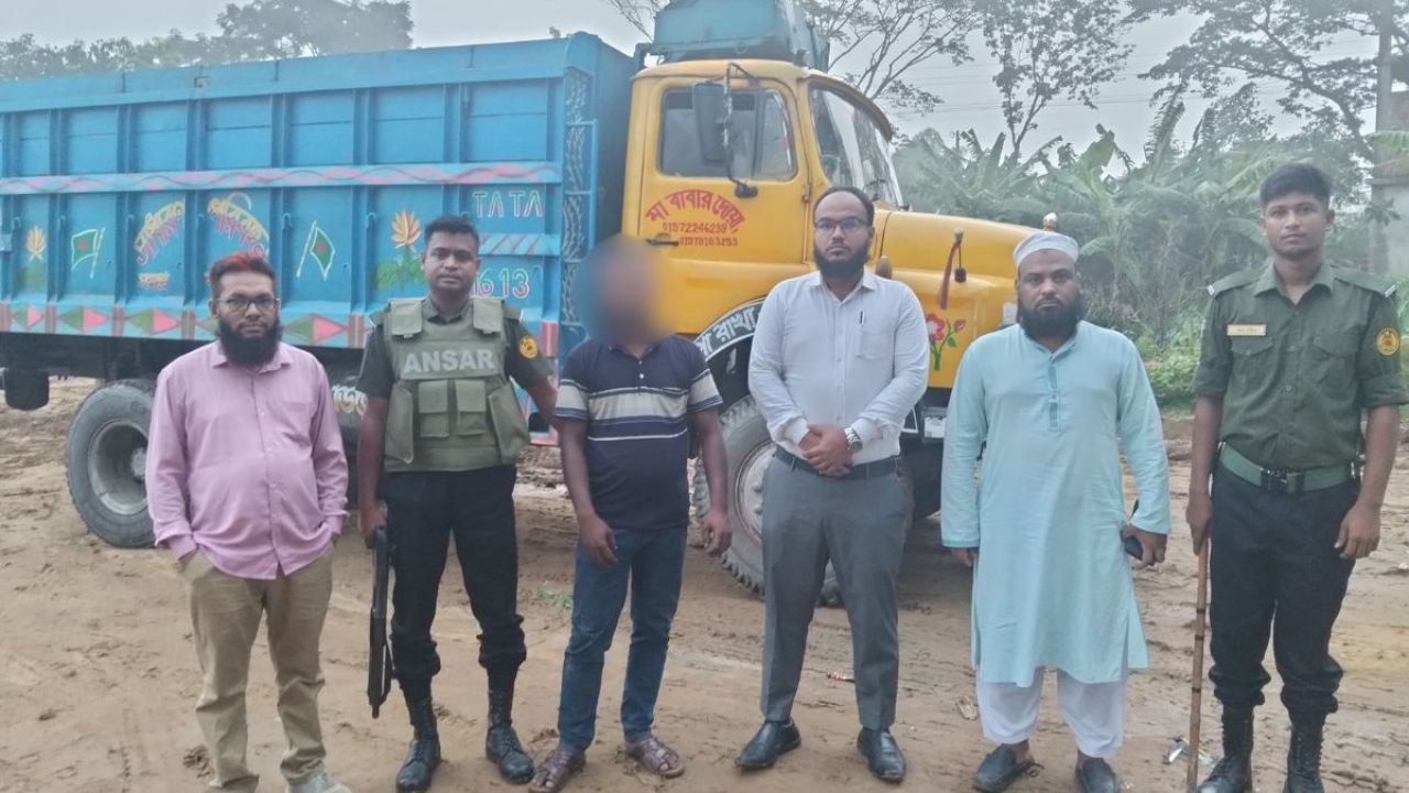 চুনারুঘাটে বালু পাচারকালে ট্রাকচালকের কারাদণ্ড