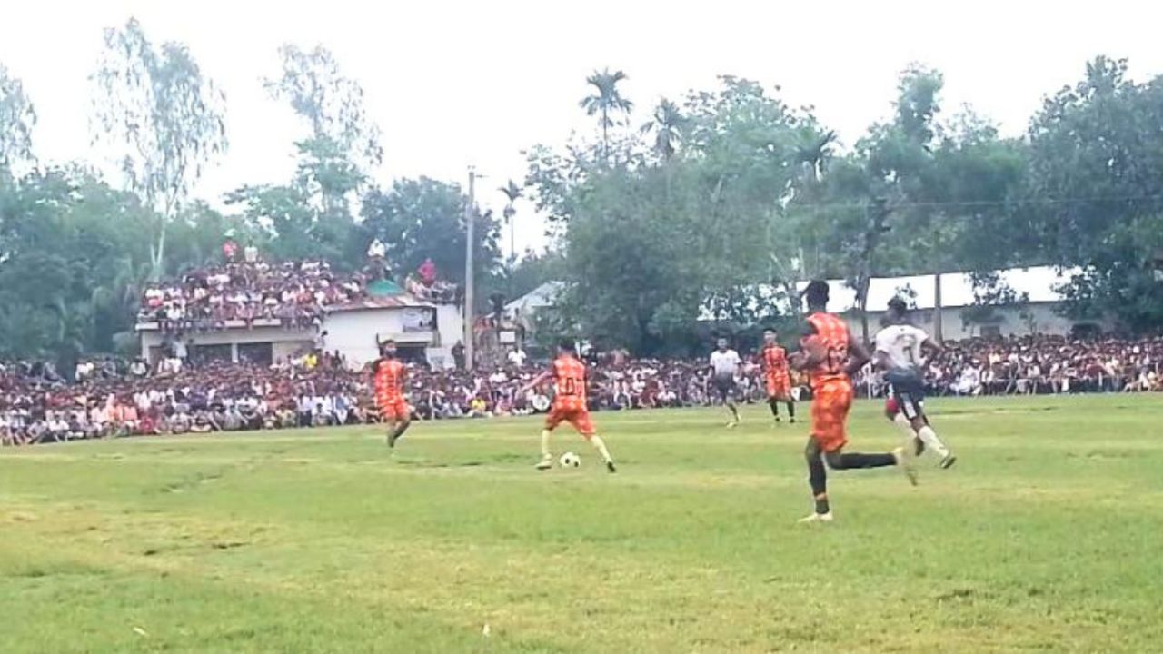 চুনারুঘাটে ফুটবল উৎসব