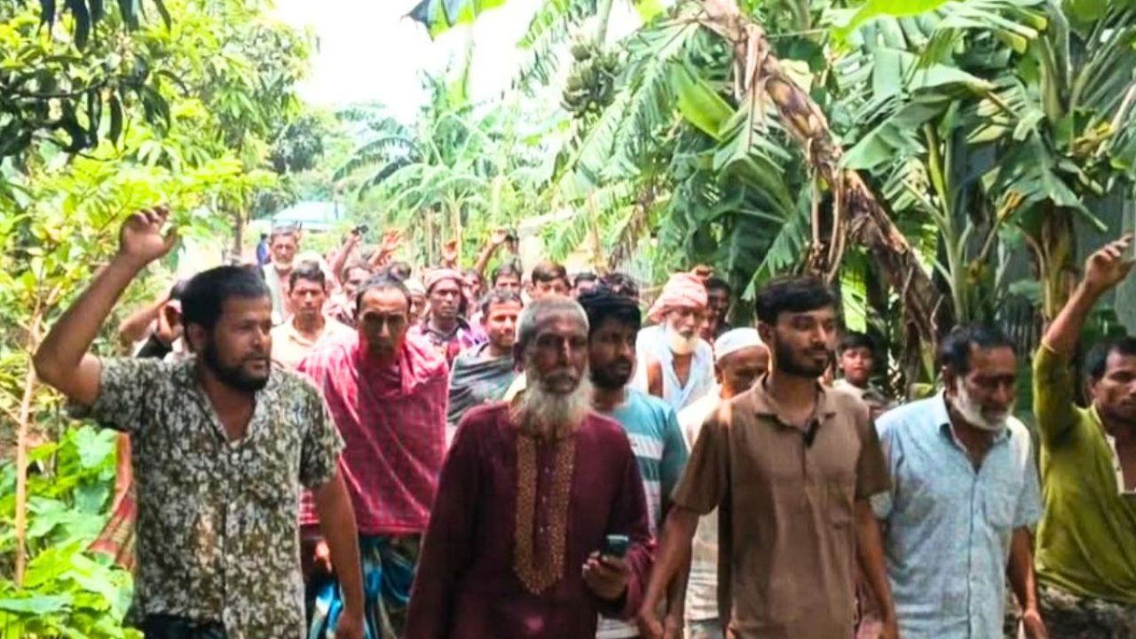 ক্ষতিগ্রস্তের তালিকায় নেতার স্বজন, বঞ্চিত প্রকৃত কৃষক