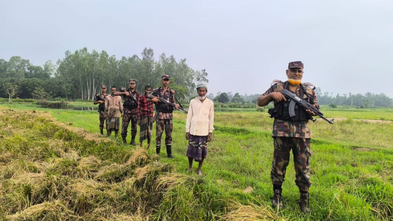 পুশ ইন ঠেকাতে নওগাঁ সীমান্তে বিজিবির সর্বোচ্চ সতর্কতা