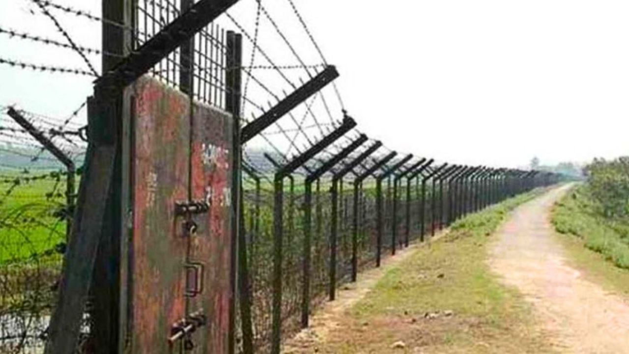 বিজিবি ও জনতার বাধায় পুশইন ঠেকাল রৌমারীতে