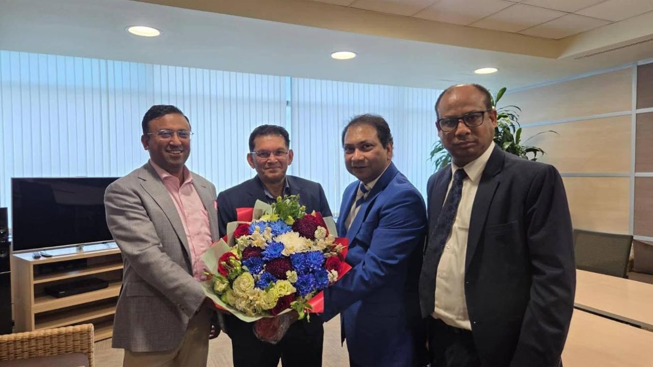 মস্কোয় পৌঁছেছেন পররাষ্ট্রমন্ত্রী