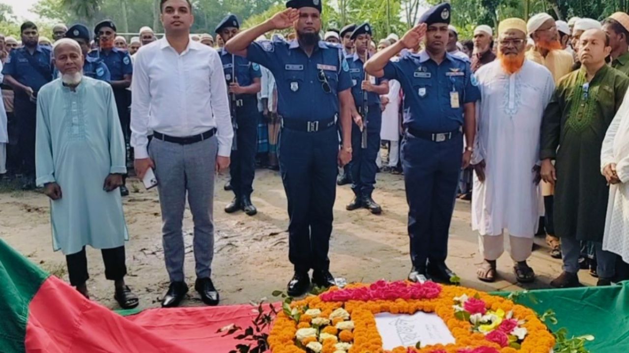 কালকিনিতে বীর মুক্তিযোদ্ধা ইদ্রিস আকনের দাফন সম্পন্ন
