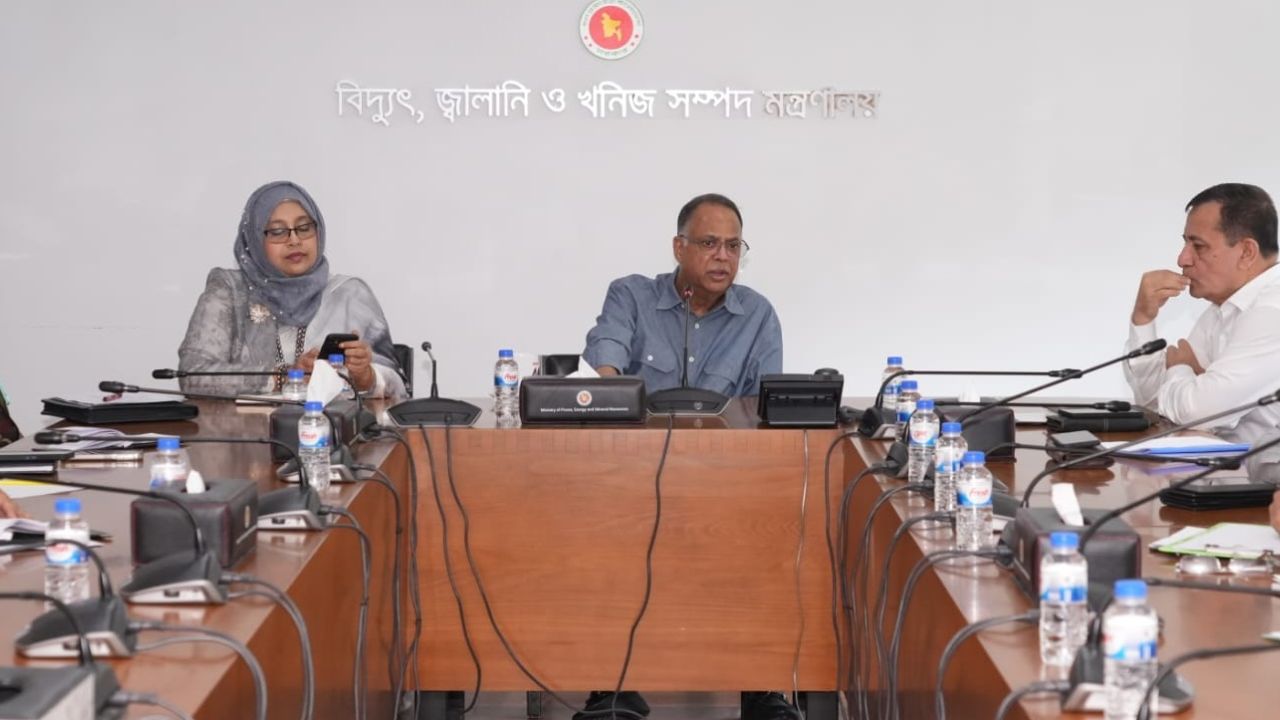 পারমাণবিক বিদ্যুৎ চালুর আগে স্মার্ট গ্রিড তৈরির নির্দেশ বিদ্যুৎমন্ত্রীর