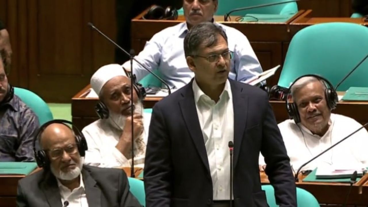 ভুয়া কনটেন্ট ঠেকাতে ‘সাইবার সুরক্ষা আইন’ সংশোধন হবে