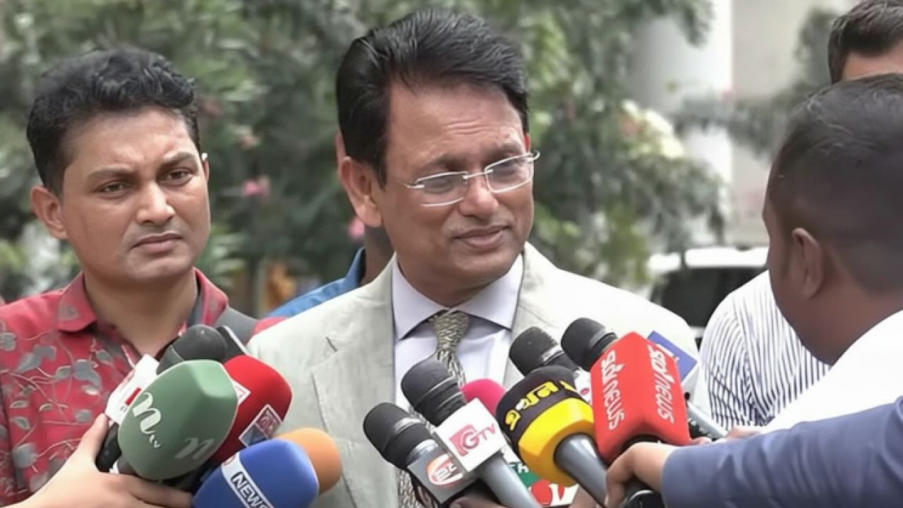 বাংলা, ইতিহাস ও দর্শনসহ ৬ বিষয়ে অনার্স বাতিলের খবর ‘গুজব’, জানালো সরকার