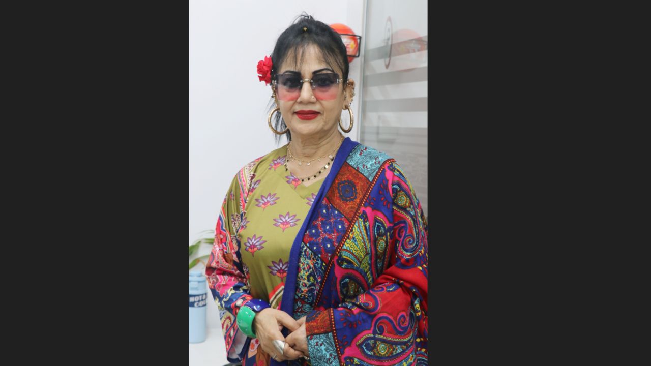 পাঁচ দশকের বেশি সময় ধরে দর্শকের হৃদয়ে নূতন