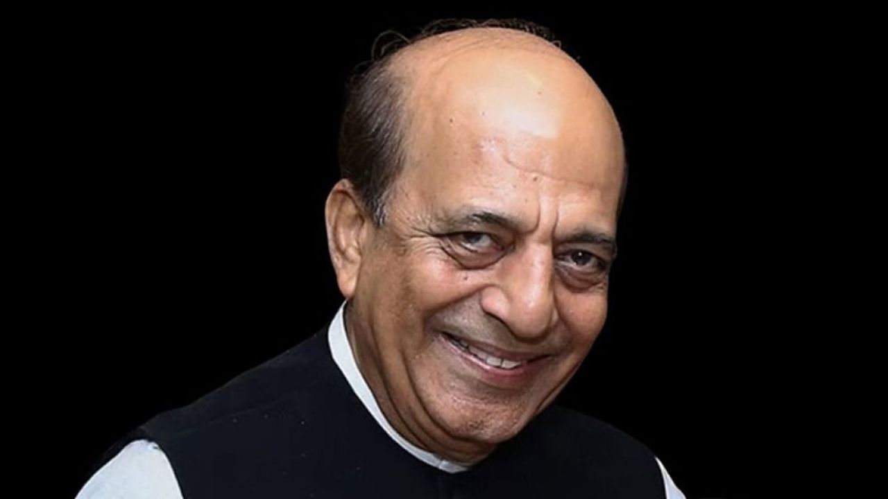সড়ক পথে বাংলাদেশে এলেন ভারতের নতুন হাইকমিশনার দীনেশ ত্রিবেদী