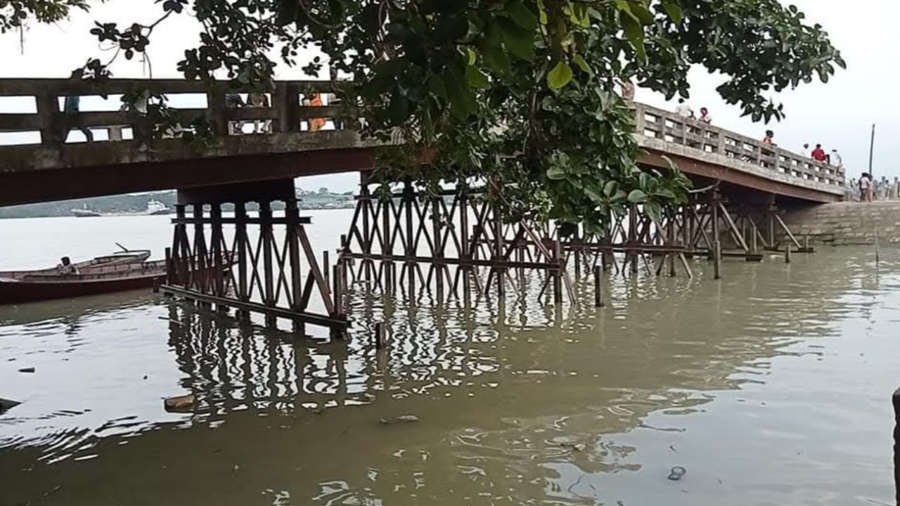 ভাঙা সেতু-কাদামাখা ‘রূপসী বাংলা’ দেখছে পর্যটনের স্বপ্ন
