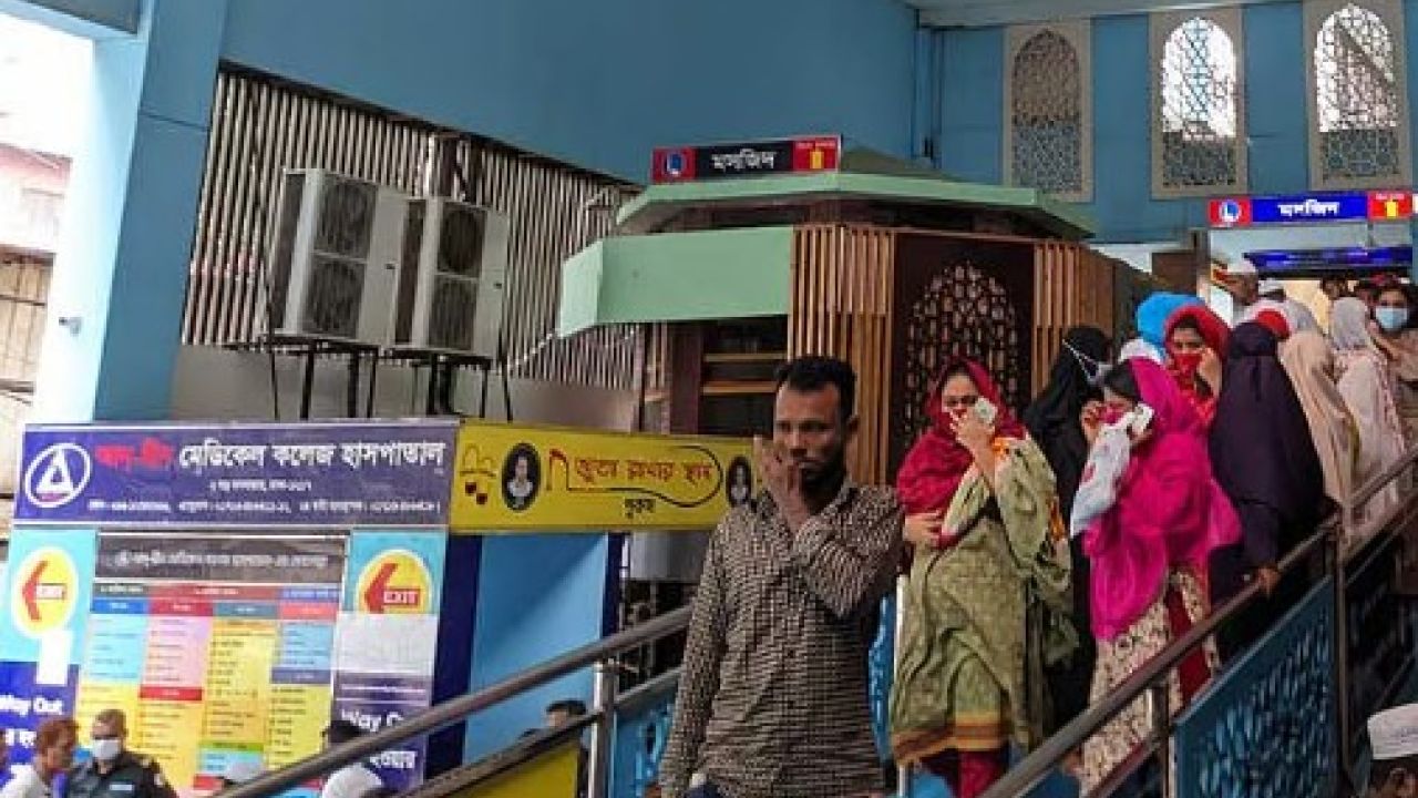 আদ্-দ্বীন ছাড়ছেন রোগীরা, জরুরি বিভাগে ভর্তি বন্ধ 