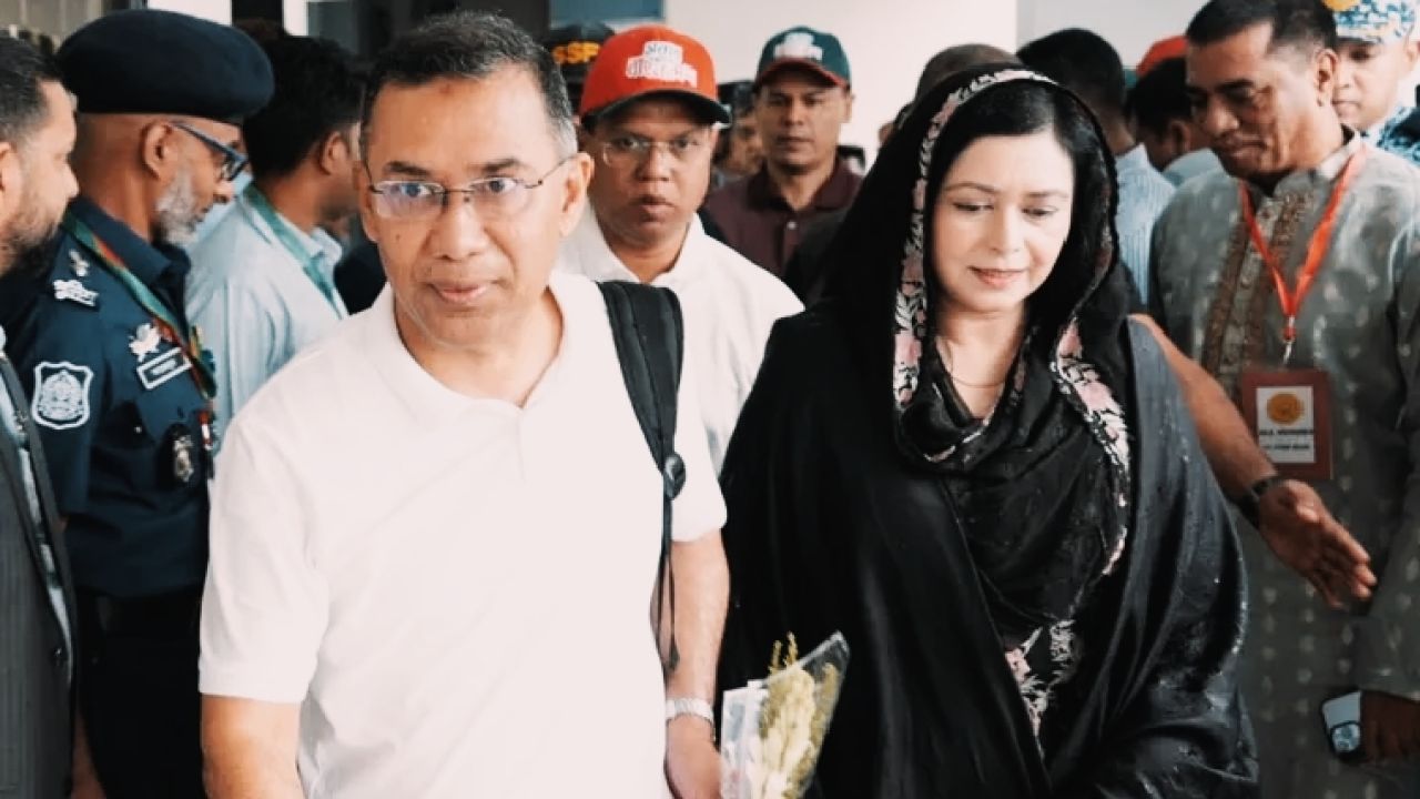 দুই দশক পর পর্যটন নগরীতে তারেক রহমান: বৃষ্টি উপেক্ষা করেই মুখরিত কক্সবাজার