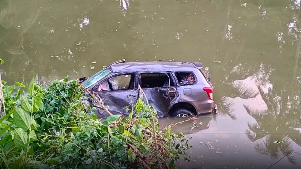 কালুখালীতে প্রাইভেট কার-ইজিবাইক সংঘর্ষে ১ শিশুর মৃত্যু, আহত ৫