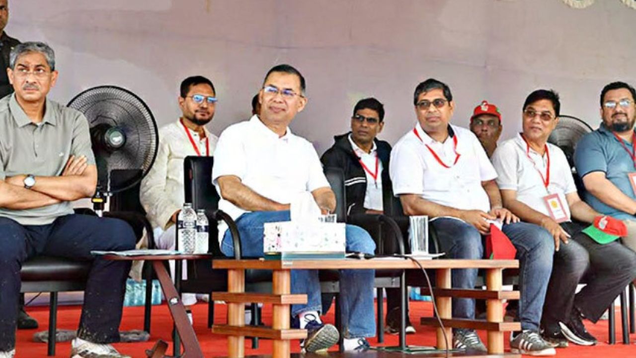 প্রধানমন্ত্রীর ব্যস্ত দিন কাটলো প্রথম কক্সবাজার সফরে 