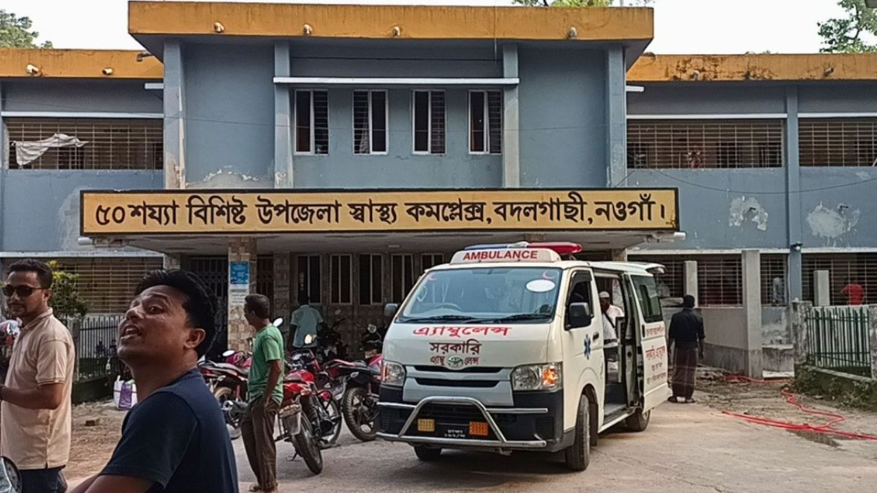 ছেলের মোটরসাইকেলে ফেরার পথে ট্রাকচাপায় মায়ের মৃত্যু