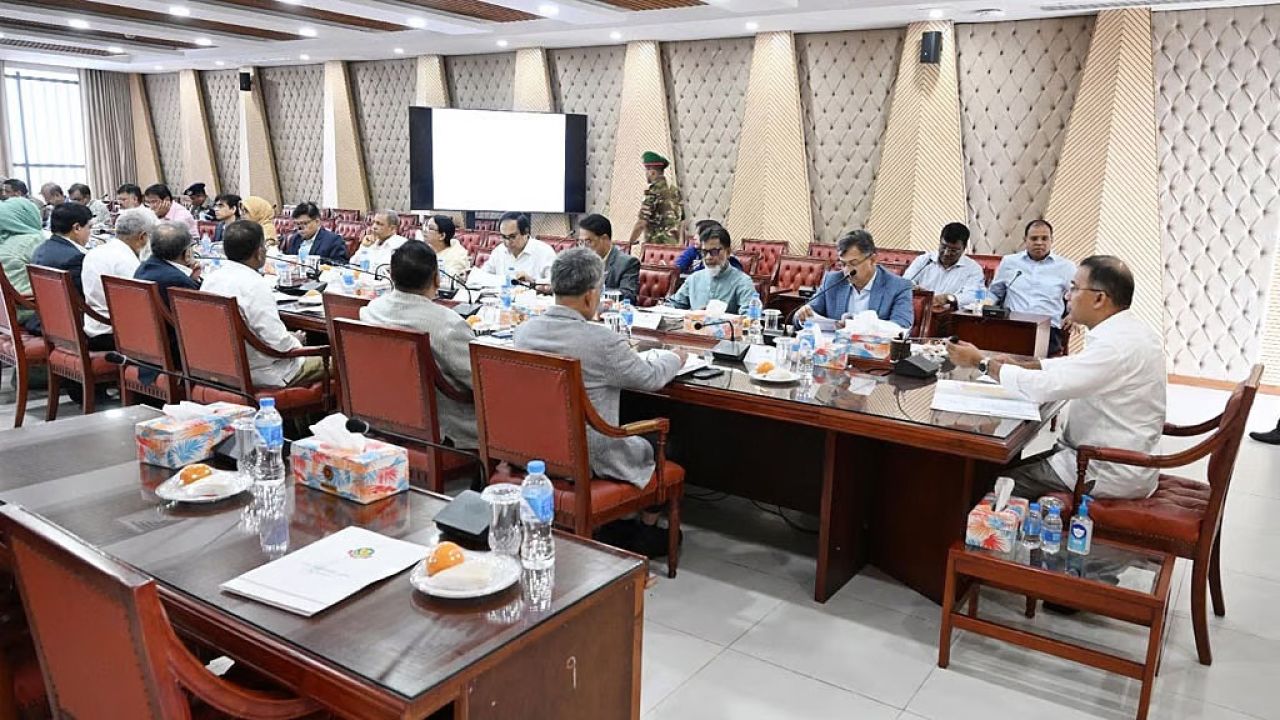 যানজট নিরসনে ঢাকায় দ্রুত এআই ক্যামেরা বসানোর নির্দেশ প্রধানমন্ত্রীর
