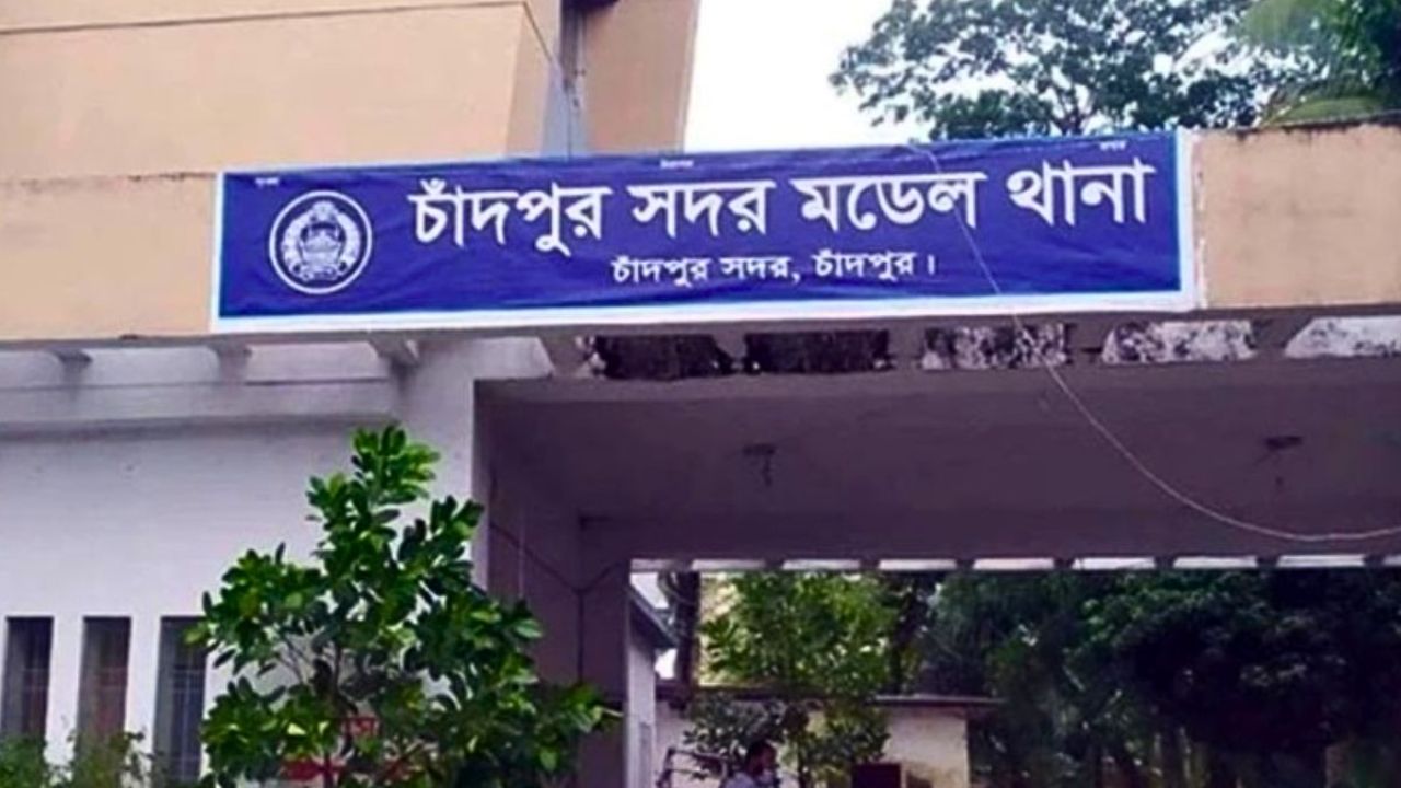 চাঁদপুরে বাসের ধাক্কায় বৃদ্ধার মৃত্যু