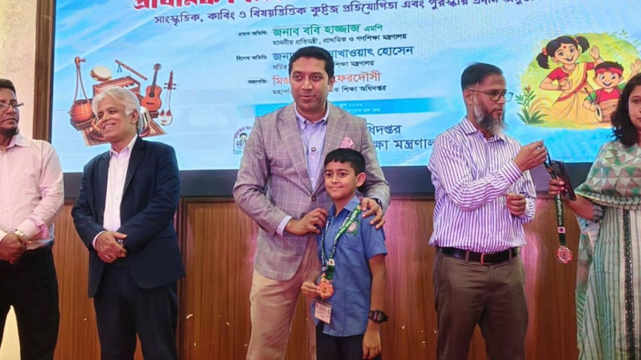 খুদে শিক্ষার্থী আদিলের সাফল্যে ভাসছে মানিকগঞ্জ