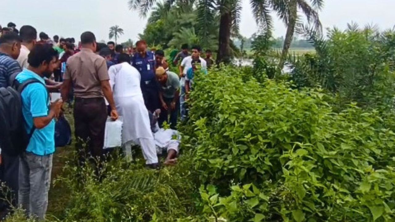 আত্রাইয়ে রেললাইনের পাশে শিক্ষকের মরদেহ উদ্ধার