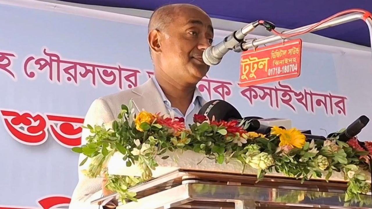 মদ-সিগারেটের দাম বাড়লে এখন মিছিল হয় : আইনমন্ত্রী