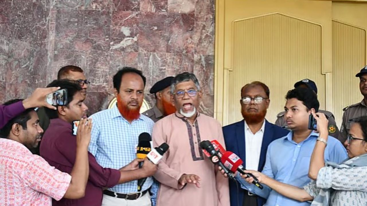 ইসলামী ব্যাংকে গ্রাহক ফোরামের ৭ দাবি, সমর্থন গভর্নরের