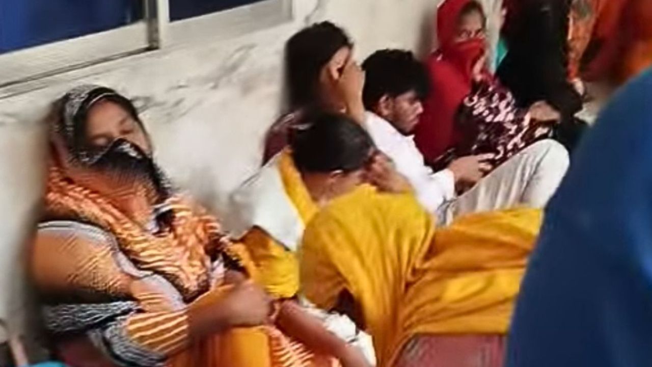 কালিয়াকৈরে কারখানার পানি পান করে ৩০০ শ্রমিক অসুস্থ
