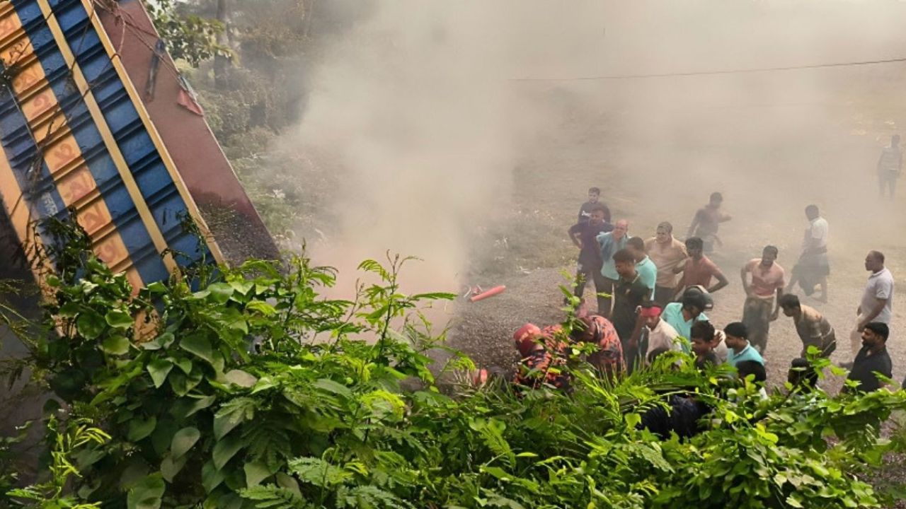 কুষ্টিয়া বাইপাস সড়কে ট্রাক দুর্ঘটনায় নিহত ২