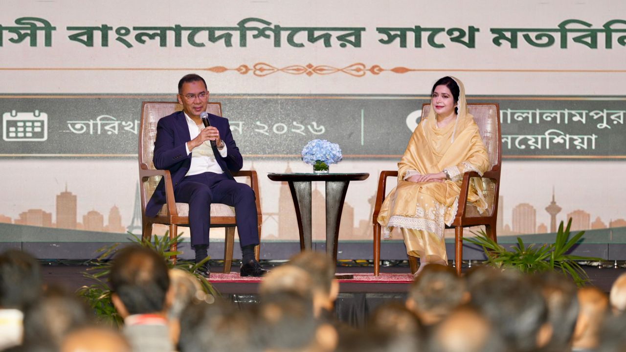 কুয়ালালামপুরে প্রবাসী বাংলাদেশিদের মুখোমুখি প্রধানমন্ত্রী
