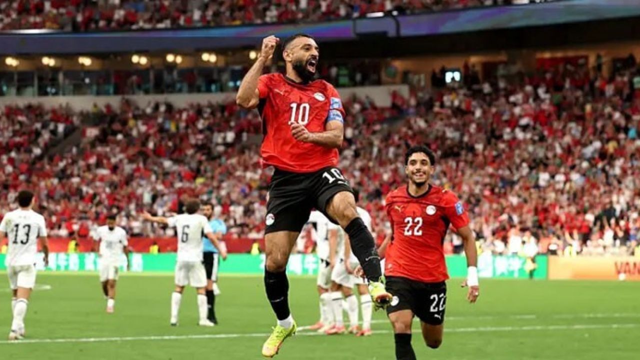 ৯২ বছরের খরা কাটল সালাহ ম্যাজিকে, নিউজিল্যান্ডকে গু‌ড়ি‌য়ে মিশরের প্রথম জয়