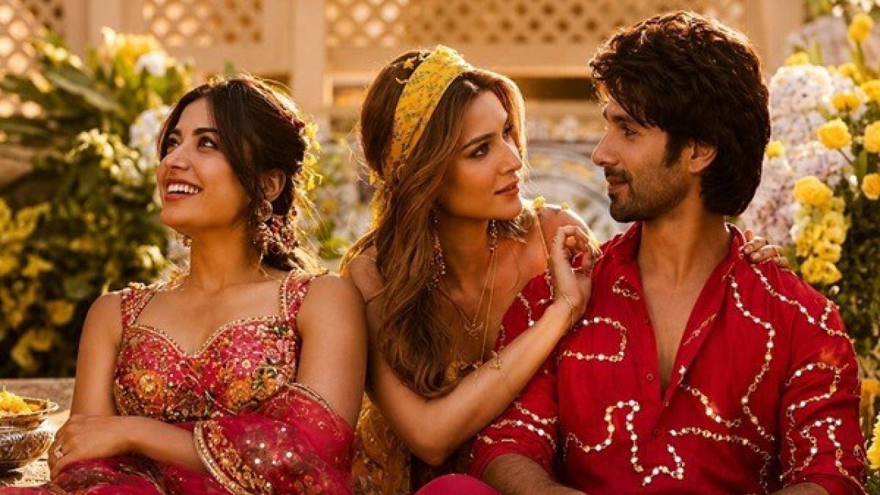 প্রথম দিনেই যত আয় ‘ককটেল ২’-এর