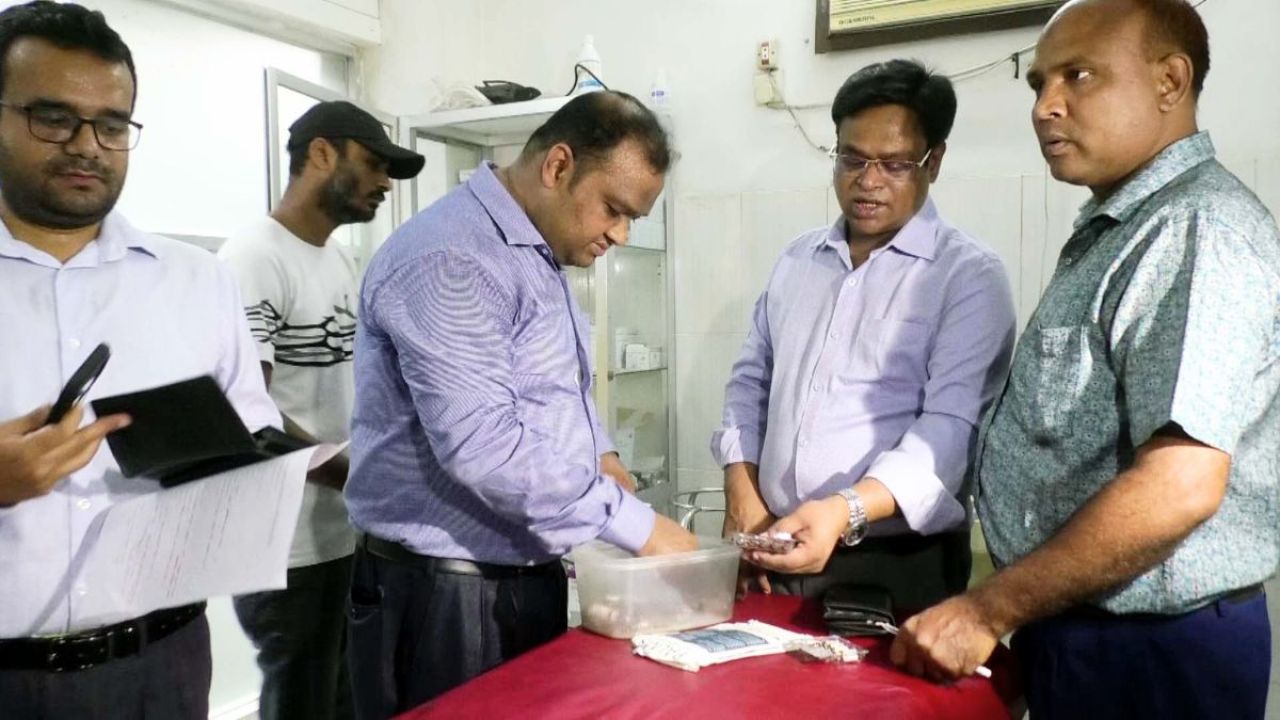 ডাক্তার নেই, মেয়াদোত্তীর্ণ ওষুধে চলছে অপারেশন