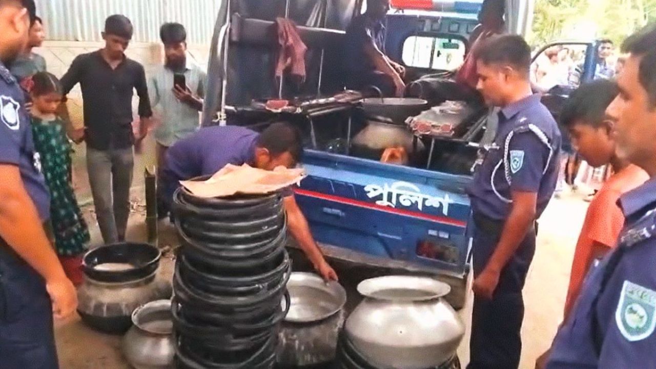 বাড়িতে মদের কারখানা, সরঞ্জামসহ আটক ২