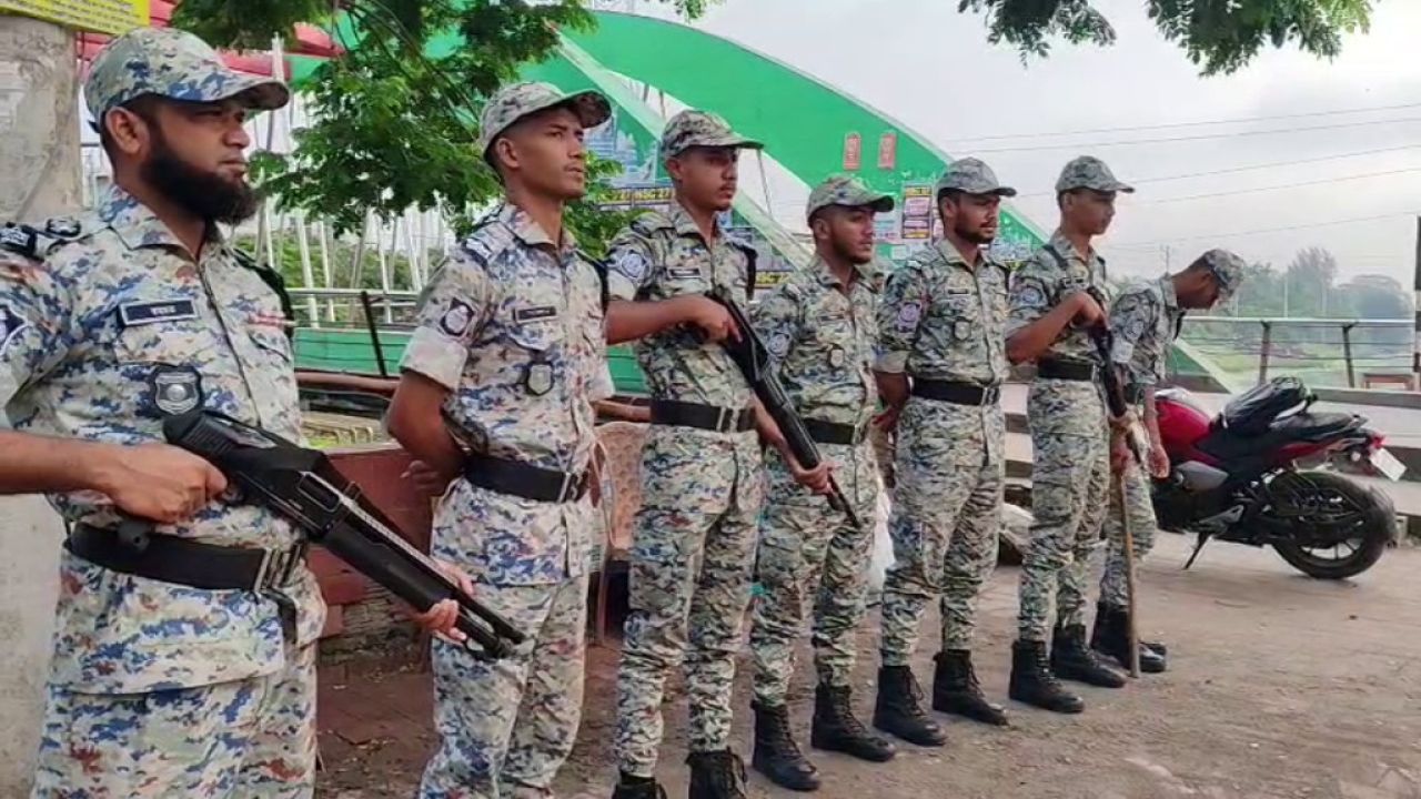 ​আ. লীগের প্রতিষ্ঠাবার্ষিকী: গোপালগঞ্জে কড়া নজরদারিতে প্রশাসন 