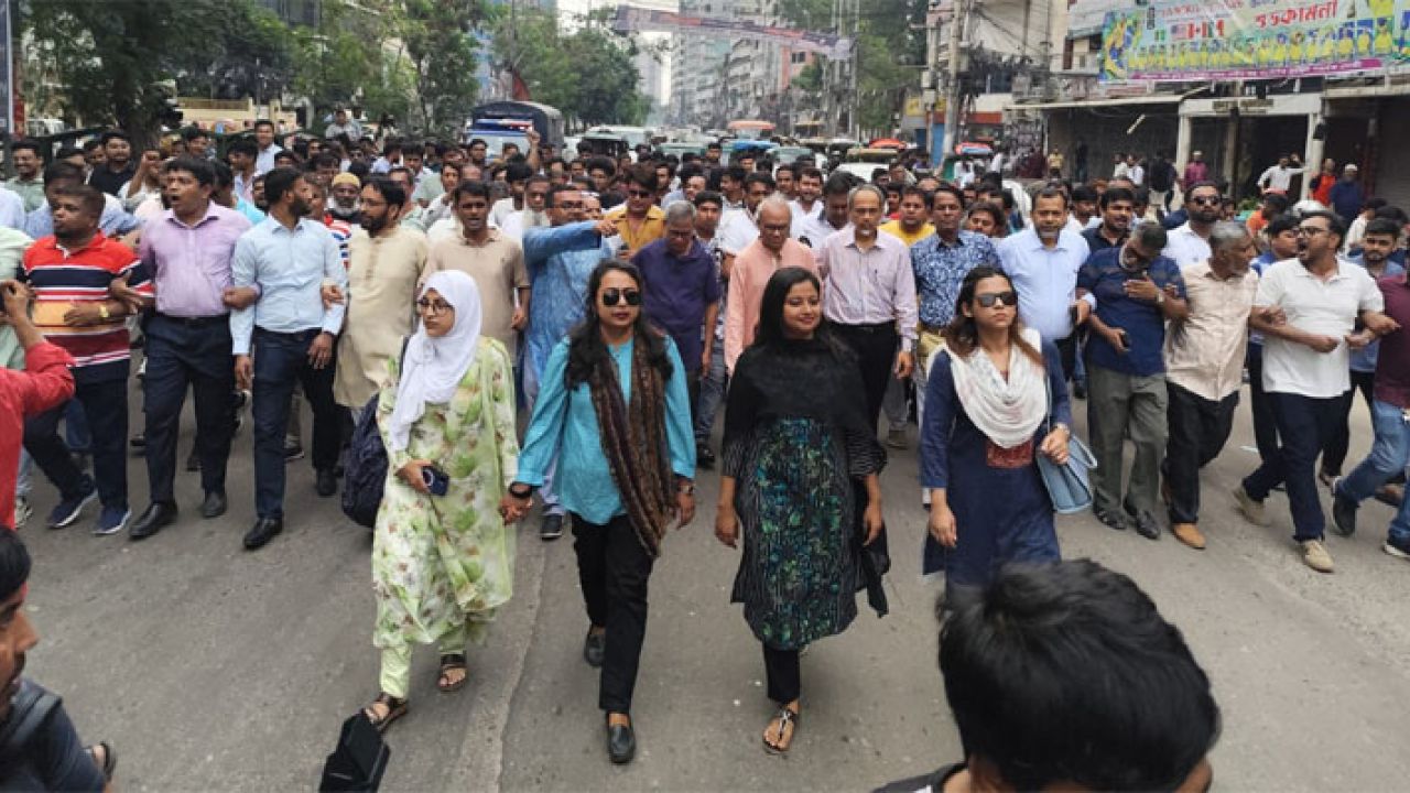 জনগণকে সঙ্গে নিয়ে সব সন্ত্রাসী কার্যক্রম রুখে দেওয়া হবে: রিজভী