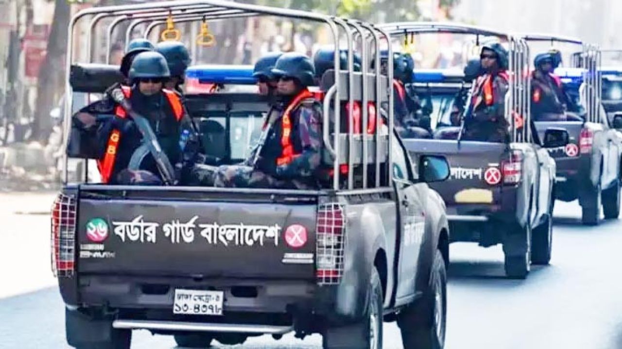 রাজধানীর বিভিন্ন গুরুত্বপূর্ণ পয়েন্টে বিজিবি মোতায়েন