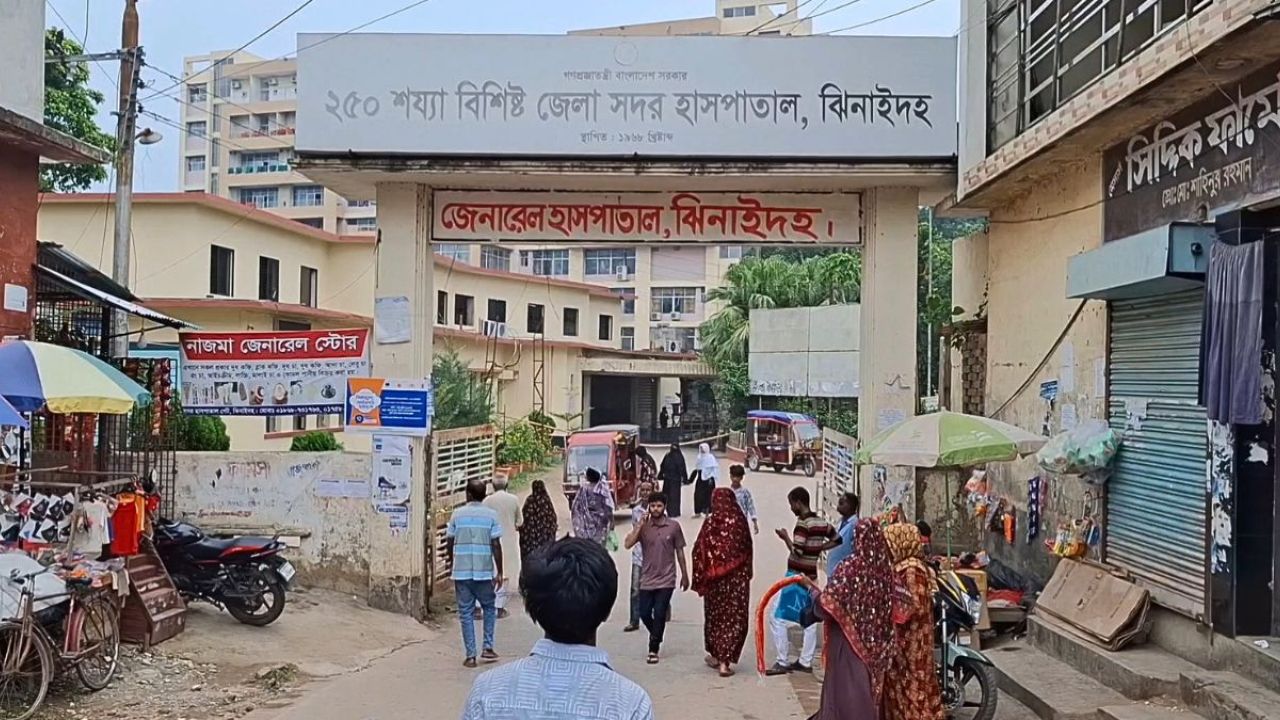 ছুটিতে দেশে ফিরে সড়ক দুর্ঘটনায় নিহত কামরুজ্জামান