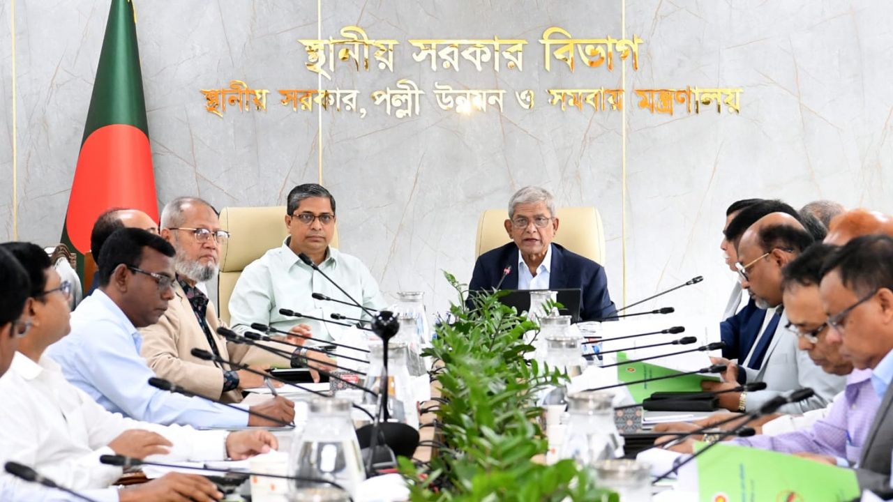 ডেঙ্গু প্রতিরোধে জাতীয় কমিটির প্রথম সভা: প্রতিমন্ত্রীর নেতৃত্বে টাস্কফোর্স গঠনের সিদ্ধান্ত