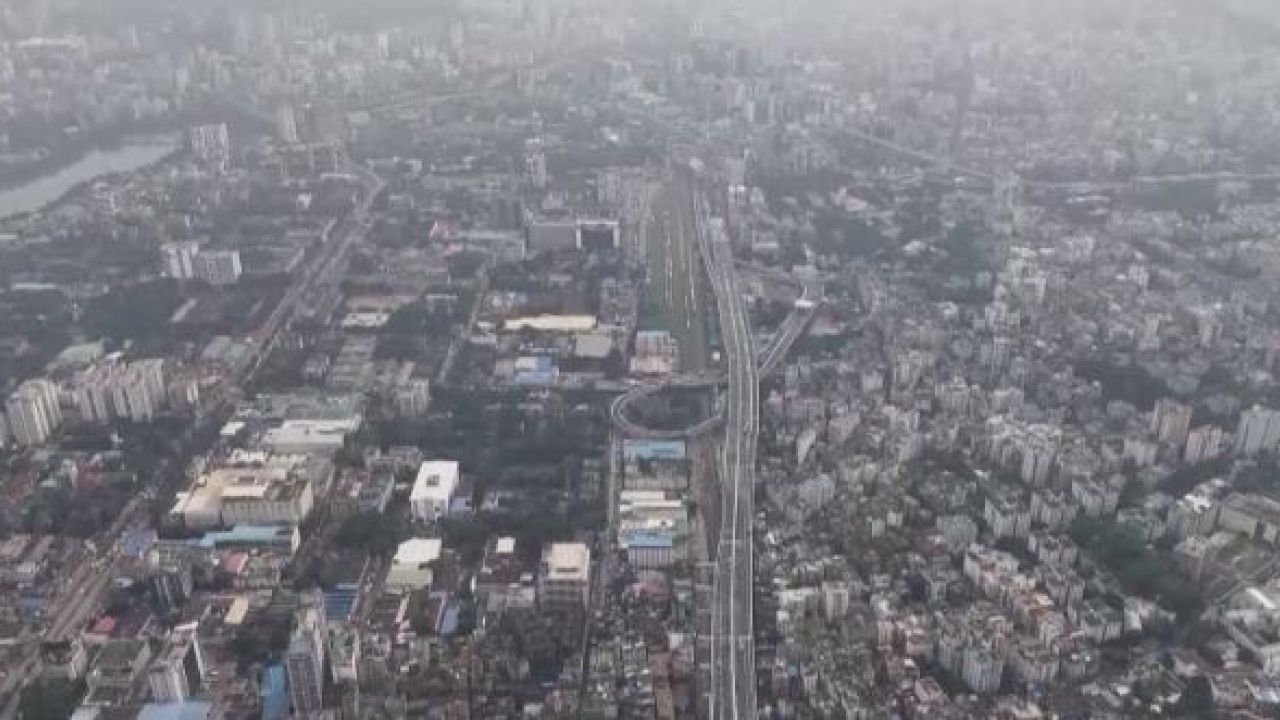 বায়ুদূষণে শীর্ষে লাহোর, ঢাকার ‘মাঝারি’