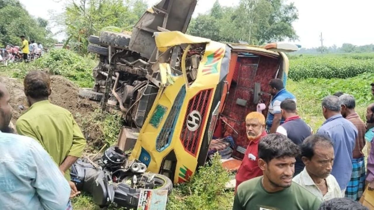 সড়কের ‘মরণফাঁদে’ ঝরল সাবেক সেনা সদস্যের প্রাণ
