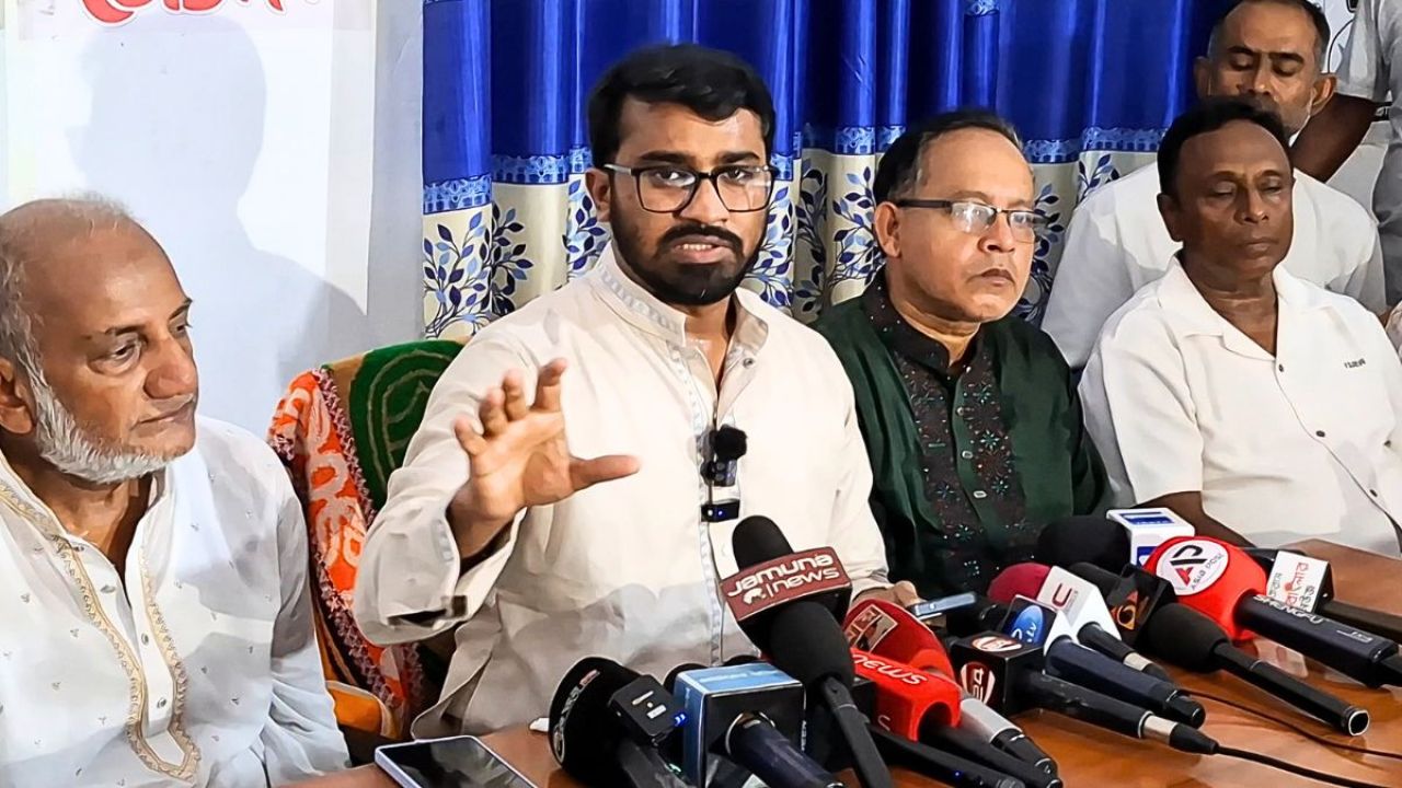 আওয়ামী লীগ দেশকে ভারতের ‘করদরাজ্য’ বানিয়েছিল : রাশেদ খাঁন