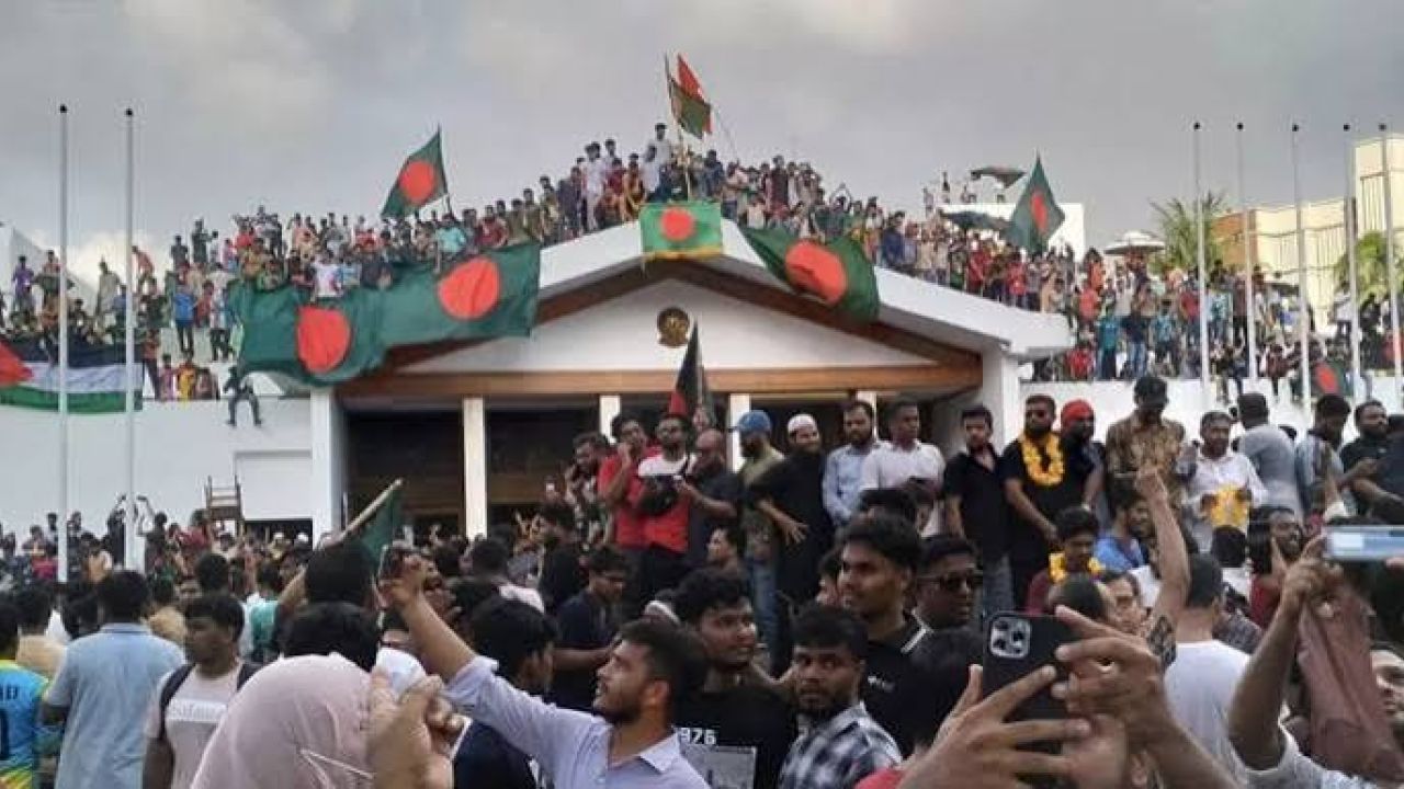 উদার গণতন্ত্র এবং প্রান্তিকের স্বপ্ন
