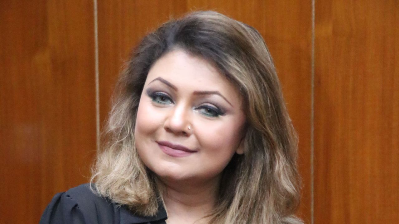 শিল্পকলার মঞ্চে পর্তুগিজ গানে মুগ্ধতা ছড়ালেন রমা