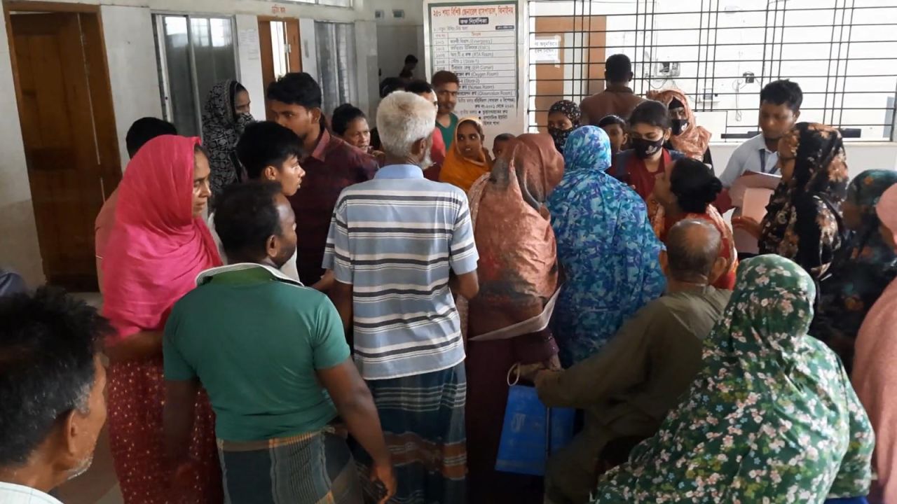 শৈলকুপায় পিকআপের ধাক্কায় প্রাণ গেল স্কুলছাত্রের