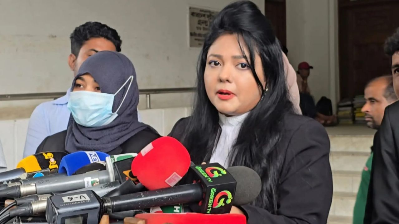 তৃতীয় সন্তানের মাতৃত্বকালীন ছুটি না দেওয়া কেন অবৈধ নয়: হাইকোর্টের রুল