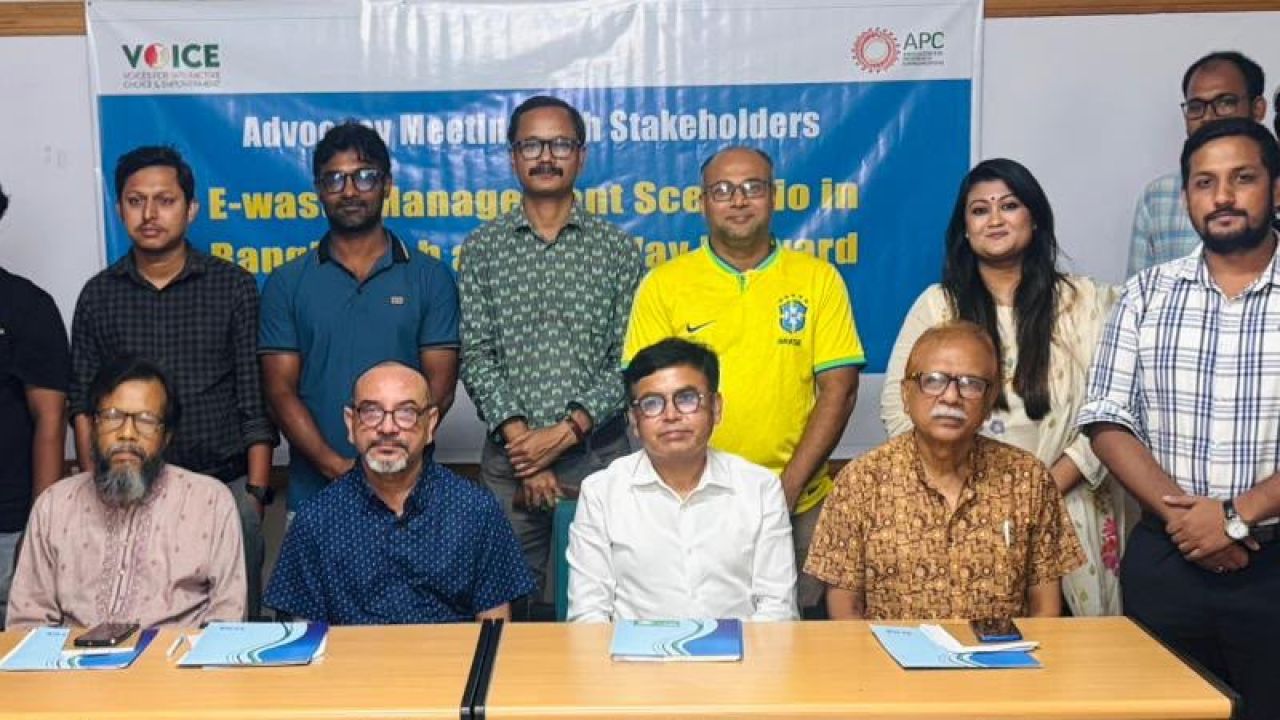 ই-বর্জ্য ব্যবস্থাপনায় বড় ঘাটতি: বছরে হারাচ্ছে ২২১ মিলিয়ন ডলারের সম্পদ